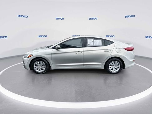 Used 2017 Hyundai Elantra SE FWD image 5