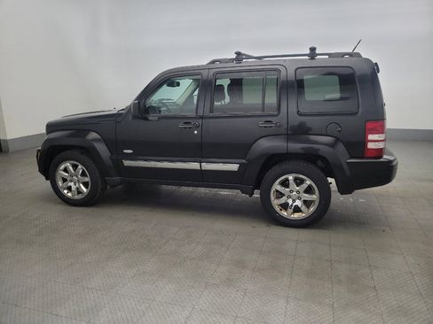 Used 2012 Jeep Liberty Sport image 3