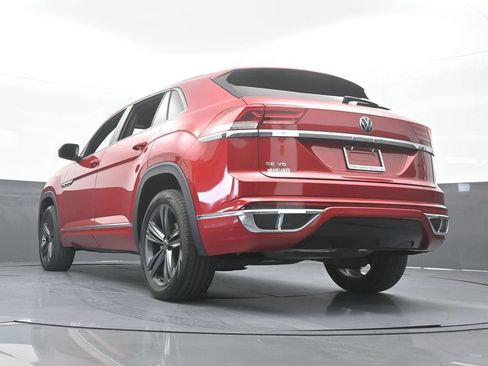 Used 2021 Volkswagen Atlas Cross Sport SE w/ Panoramic Sunroof Package FWD image 57