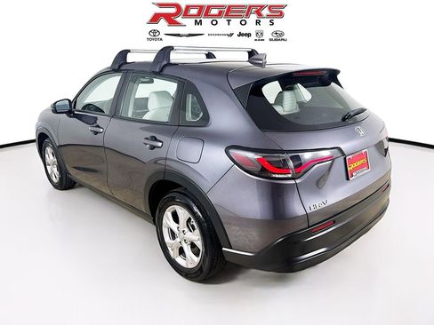 Used 2023 Honda HR-V LX image 6