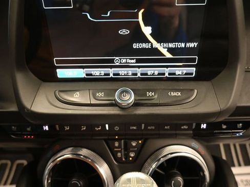 Used 2017 Chevrolet Camaro LT RWD image 14