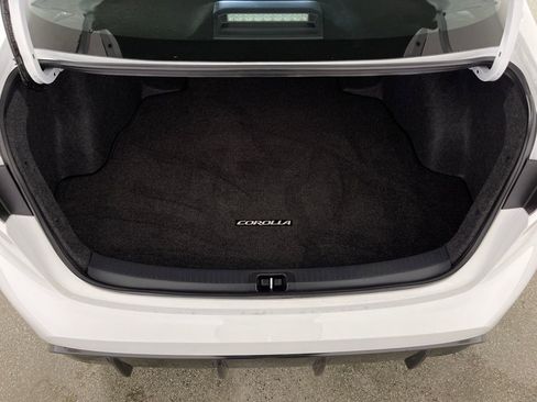 Certified 2025 Toyota Corolla SE FWD image 10