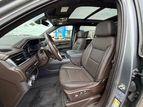 Used 2021 GMC Yukon XL Denali image 17