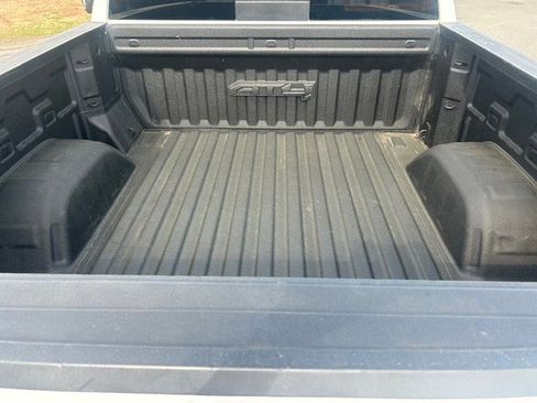 Used 2021 GMC Sierra 1500 AT4 w/ AT4 Preferred Package image 9