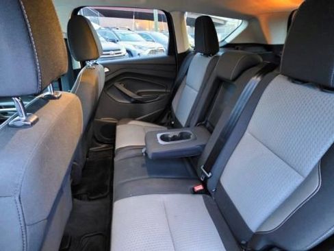 Used 2017 Ford Escape SE w/ Equipment Group 201A image 31