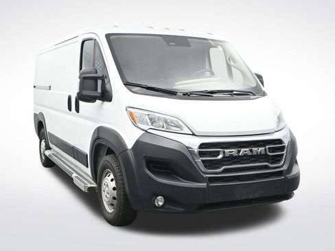 Used 2023 RAM ProMaster 2500 FWD image 3