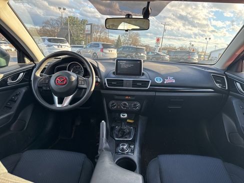 Used 2016 MAZDA MAZDA3 i Sport w/ Preferred Equipment Package image 18