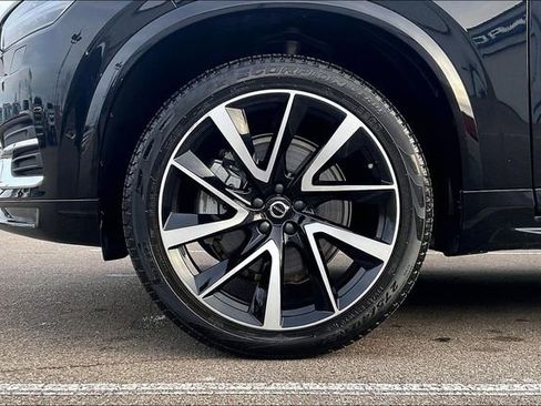 Used 2024 Volvo XC90 B6 Plus w/ Protection Package Premier image 8