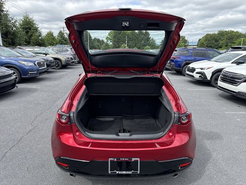 Used 2020 MAZDA MAZDA3 Hatchback w/ Preferred Package FWD image 28
