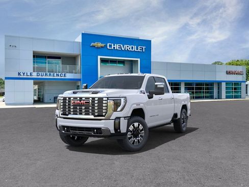 New 2025 GMC Sierra 2500 Denali w/ Denali Reserve Package image 16