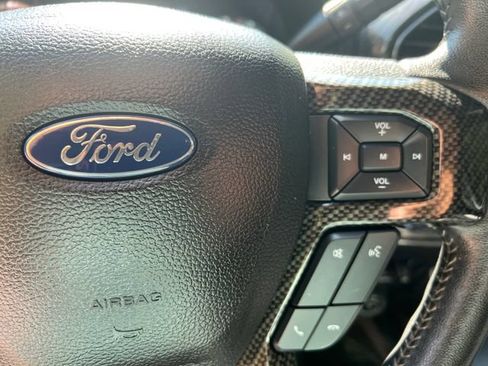 Used 2021 Ford F250 Lariat w/ Lariat Ultimate Package AWD/4WD image 36