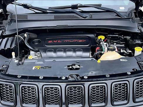 Used 2017 Jeep Compass Sport w/ Tech Group AWD/4WD image 11
