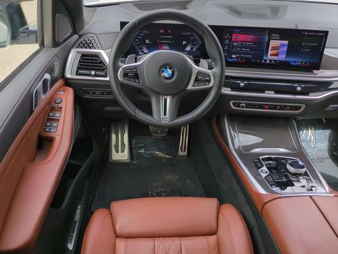 Used 2026 BMW X7 M60i AWD/4WD image 16