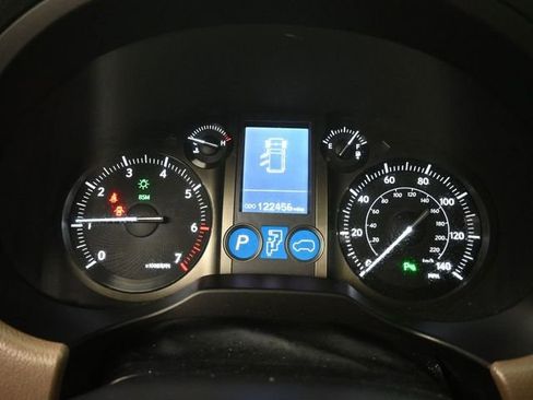 Used 2014 Lexus GX 460 w/ Premium Package AWD/4WD image 12