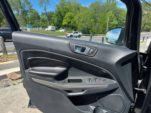 Used 2019 Ford EcoSport Titanium AWD/4WD image 18