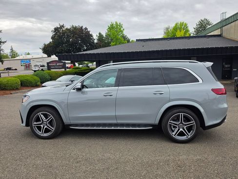 Used 2024 Mercedes-Benz GLS 450 4MATIC image 8