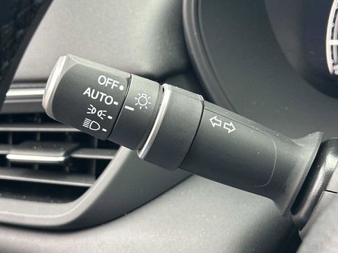 Certified 2025 Acura TLX w/ Technology Package image 28