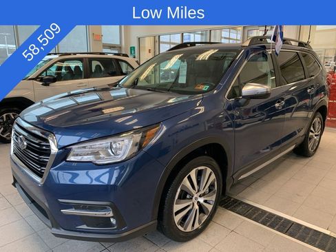 Certified 2022 Subaru Ascent Touring w/ Popular Package #2A image 2