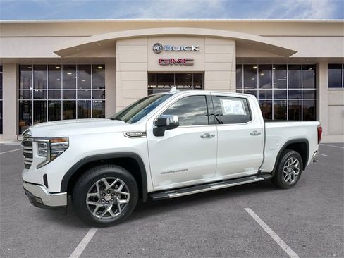 Used 2022 GMC Sierra 1500 SLT w/ SLT Convenience Package image 7