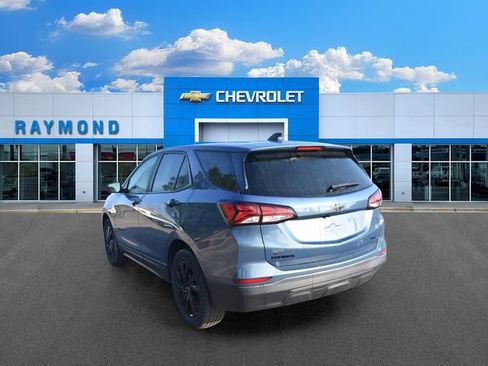 Used 2024 Chevrolet Equinox LS w/ LS Convenience Package AWD/4WD image 5
