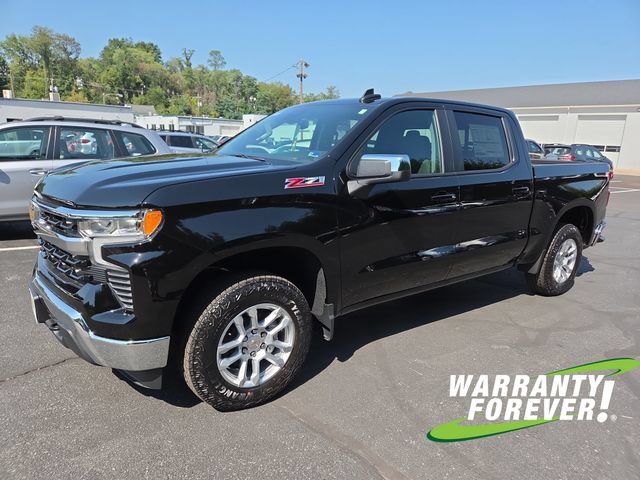 New 2026 Chevrolet Silverado 1500 LT w/ Z71 Off-Road Package AWD/4WD image 3