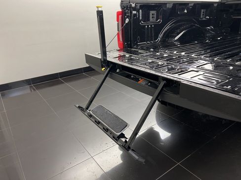 New 2025 Ford F250 Platinum image 44