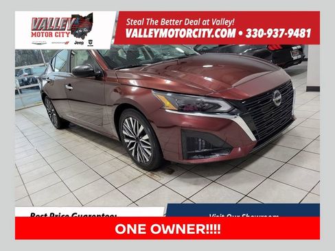 Used 2024 Nissan Altima 2.5 SV image 1