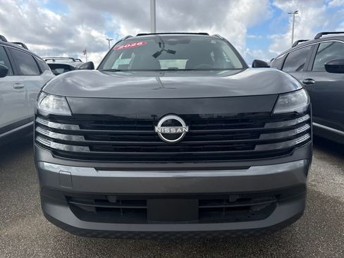 New 2026 Nissan Kicks SV w/ SV Premium Package image 2