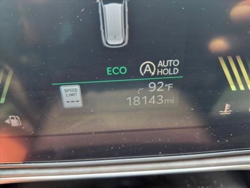 Used 2025 Kia Sorento X-Line EX AWD/4WD image 10