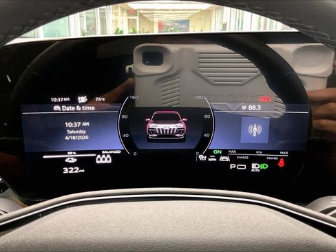 Used 2025 Audi Q6 e-tron Premium w/ Convenience Package image 25