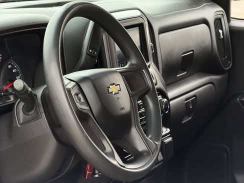 Used 2021 Chevrolet Silverado 1500 Custom image 11