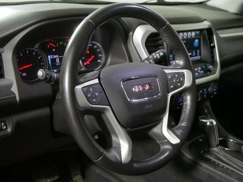 Used 2019 GMC Acadia SLT AWD/4WD image 11