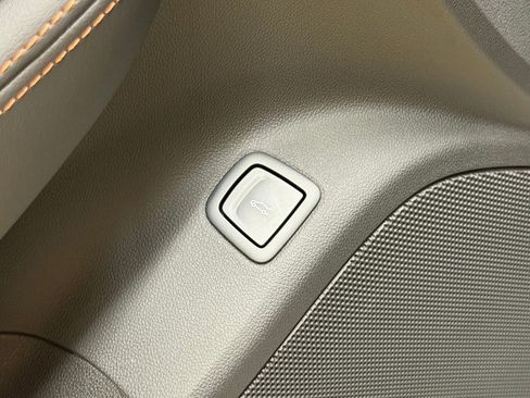 Certified 2025 Cadillac CT5 V RWD image 25