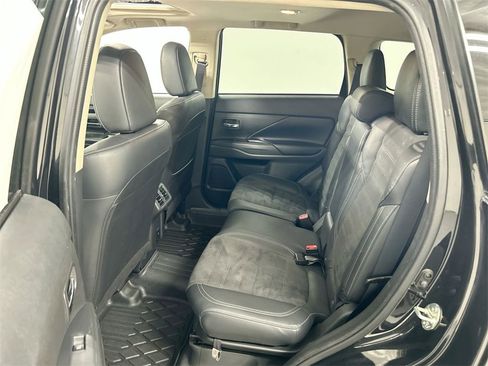 Used 2020 Mitsubishi Outlander SE image 20