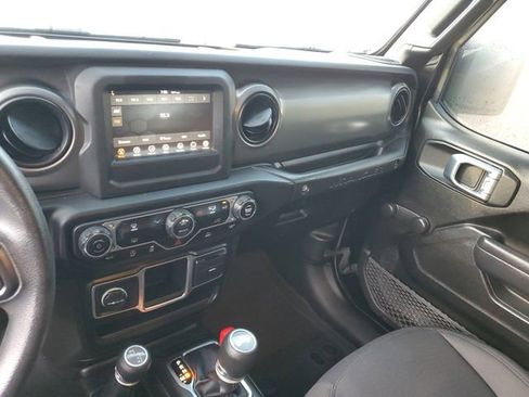 Used 2023 Jeep Wrangler Unlimited Sport AWD/4WD image 27