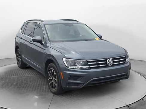 Used 2021 Volkswagen Tiguan SE w/ Panoramic Sunroof Package FWD image 7
