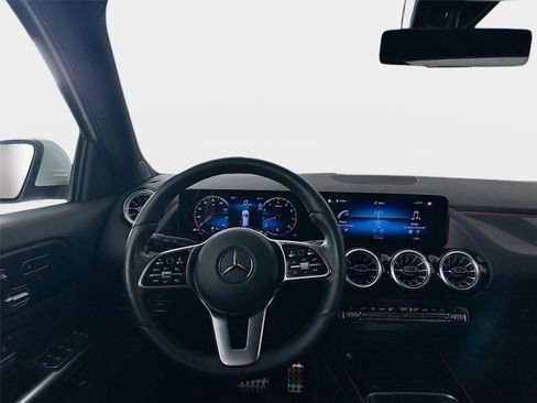 Certified 2023 Mercedes-Benz GLA 250 4MATIC image 29