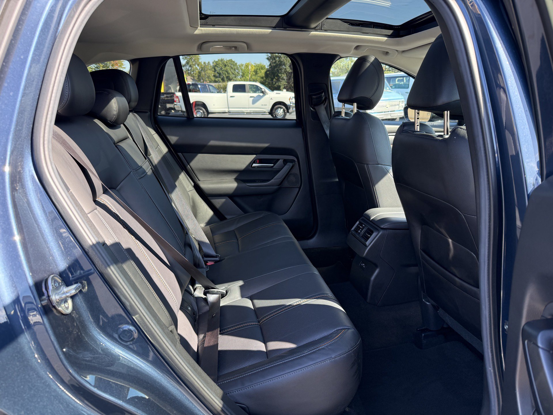 Used 2025 MAZDA CX-50 AWD 2.5 S w/ Premium Plus Pkg image 26