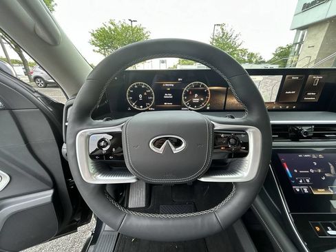Certified 2025 INFINITI QX80 Sensory AWD/4WD image 18
