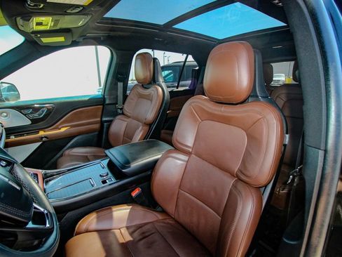 Used 2022 Lincoln Aviator Reserve w/ Equipment Group 201A image 16