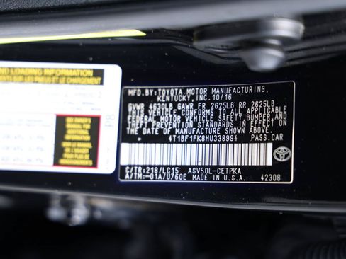 Used 2017 Toyota Camry XSE FWD image 26
