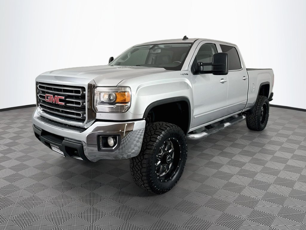 Used 2015 GMC Sierra 2500 SLE w/ SLE Preferred Package AWD/4WD image 3