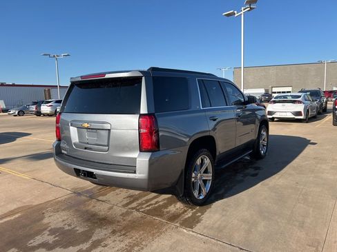 Used 2019 Chevrolet Tahoe LT image 3