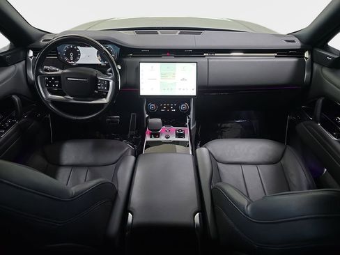 Used 2023 Land Rover Range Rover Long Wheelbase SE image 12
