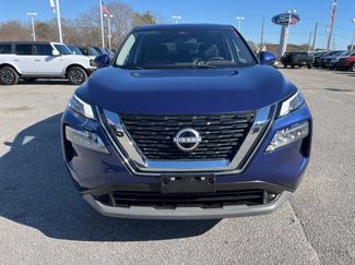 Used 2023 Nissan Rogue SV video 2