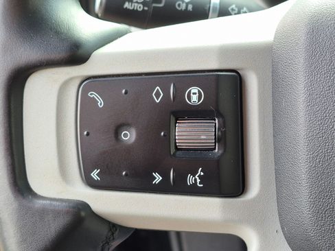 Certified 2024 Land Rover Defender 110 S AWD/4WD image 11