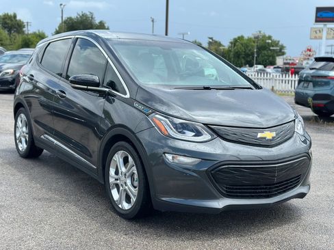 Used 2021 Chevrolet Bolt LT FWD image 4