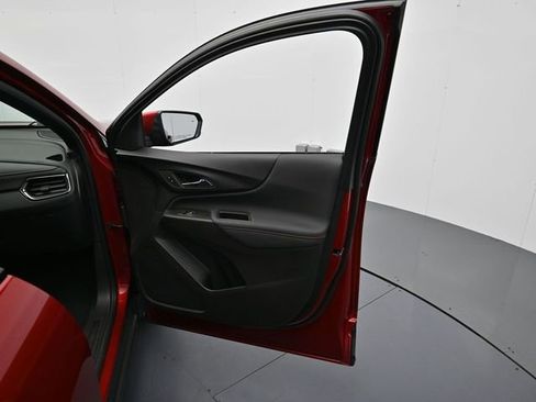 Used 2024 Chevrolet Equinox RS image 29