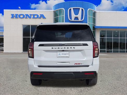 Used 2024 Chevrolet Suburban RST w/ Luxury Package image 4