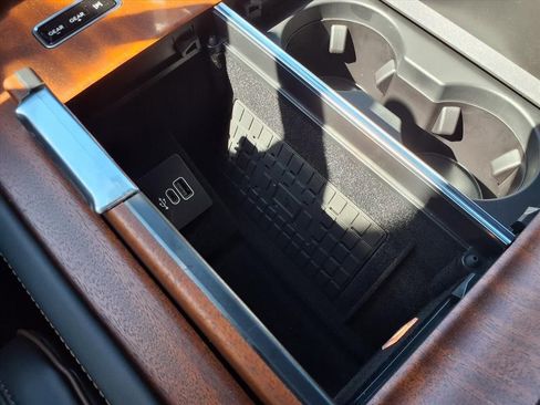 New 2026 Lincoln Navigator L Black Label AWD/4WD image 11